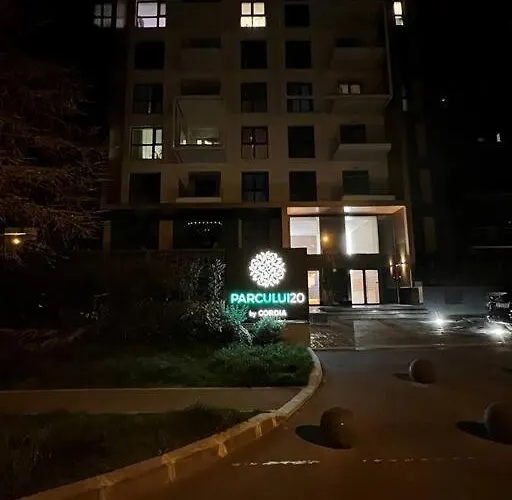 Silver Apartment Bucharest